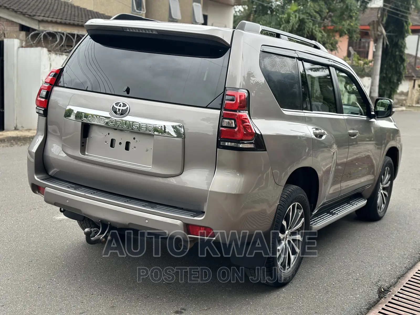 Toyota Land Cruiser Prado 2.7 2018 Gray