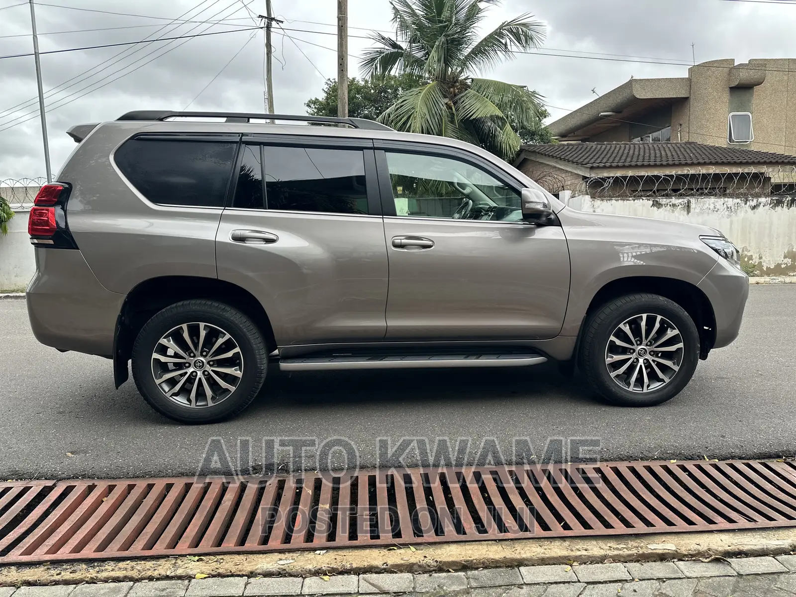 Toyota Land Cruiser Prado 2.7 2018 Gray
