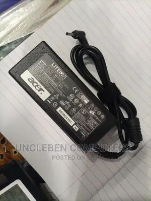 Acer Small Pin Charger 19V 2.37A