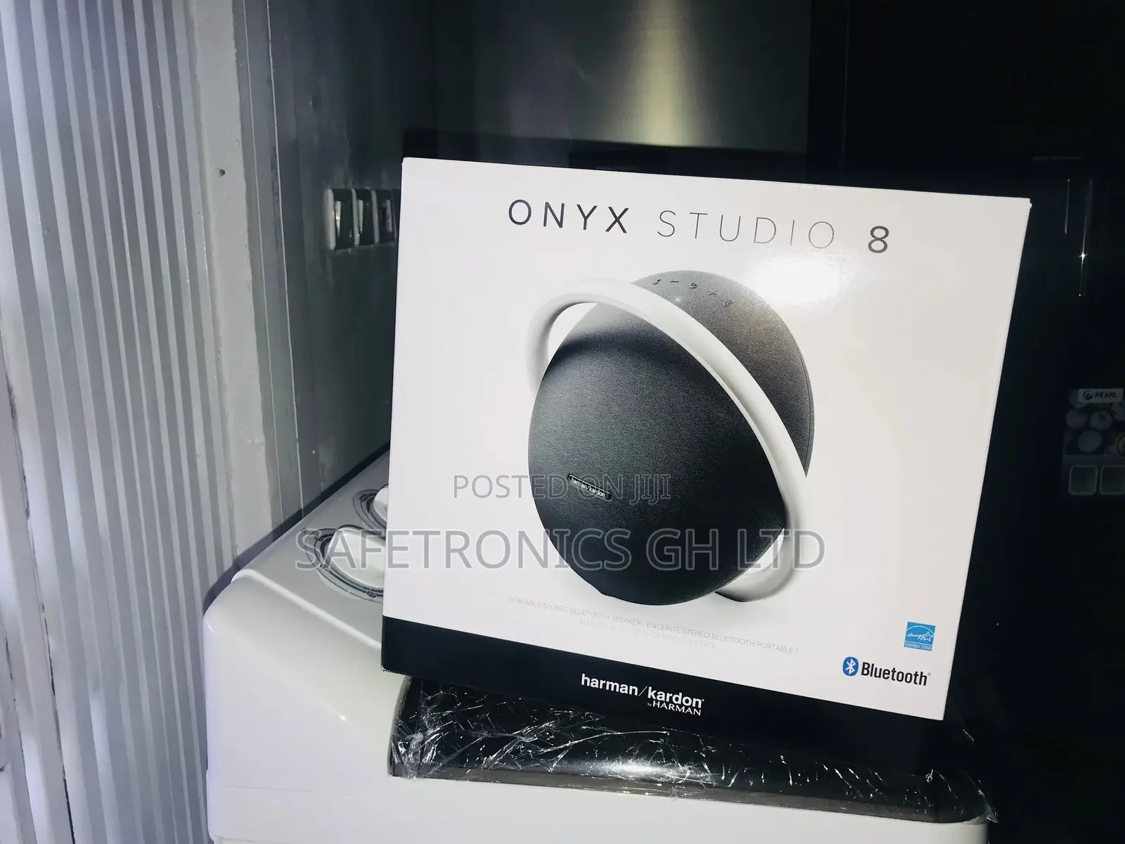 Wireless Bluetooth Onyx Studio8 Harman Kardon