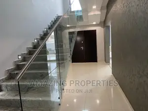 6bdrm House in East Legon for sale