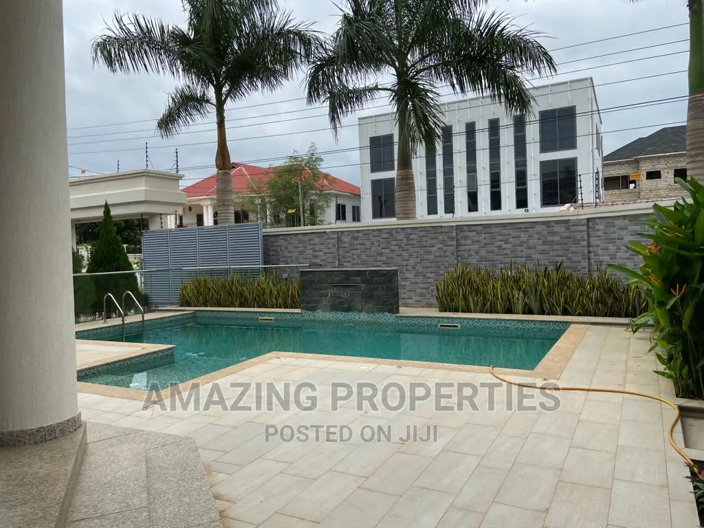 6bdrm House in East Legon for sale