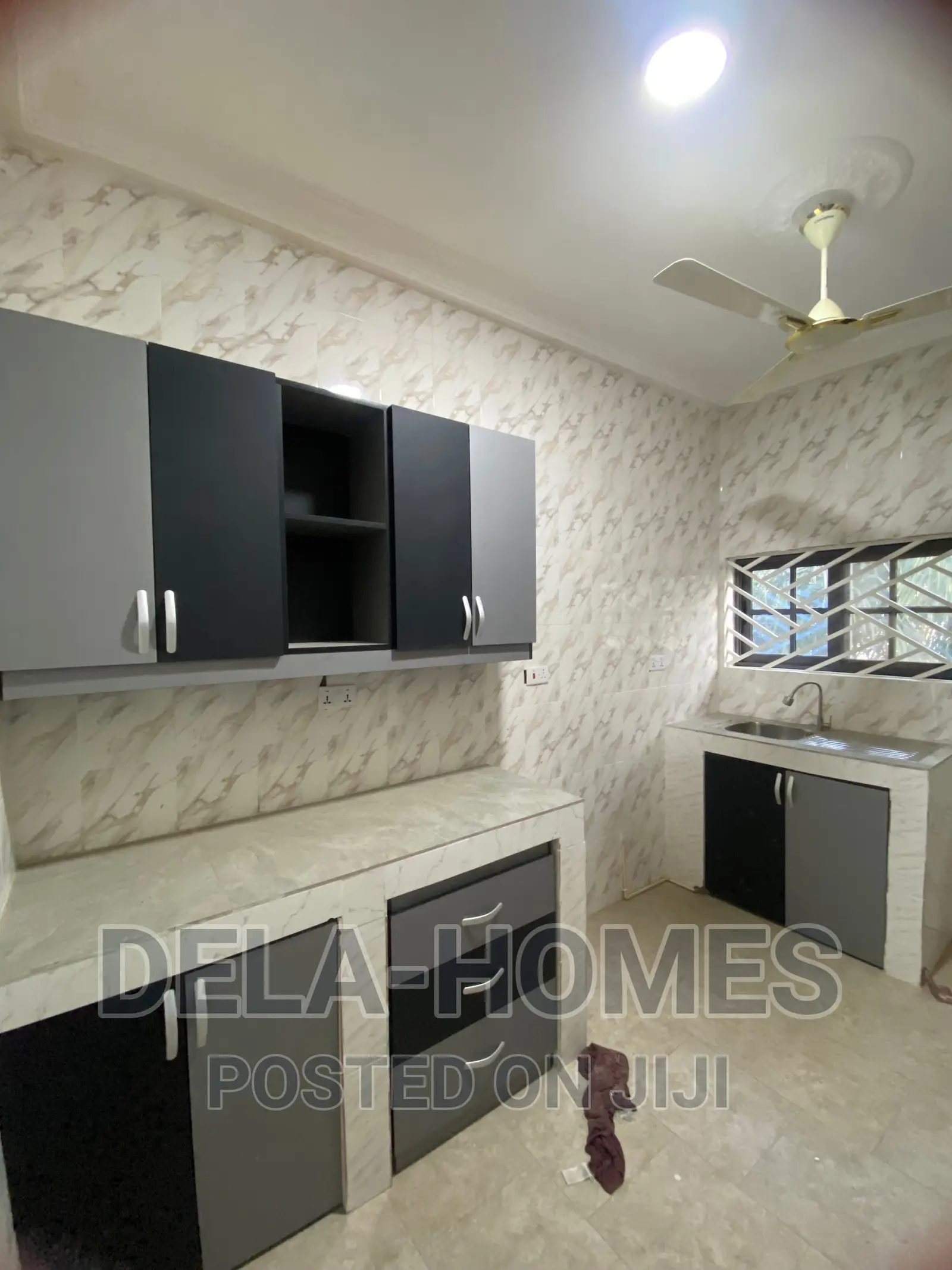 2bdrm Apartment in Lakeside Estate, Ashaley Botwe for rent
