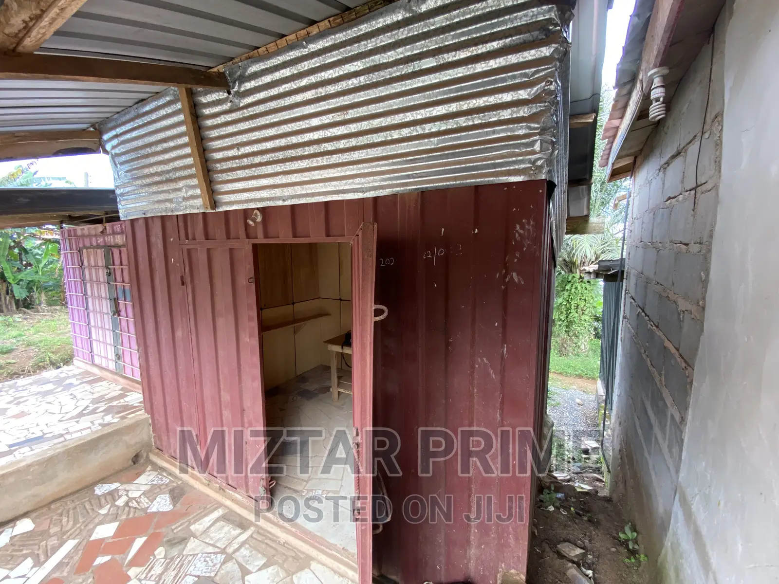 Newly-Built Store Container