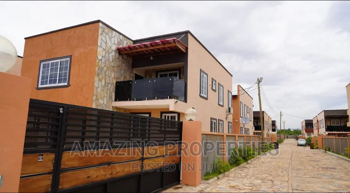 4bdrm House in Airport Residential Area for sale