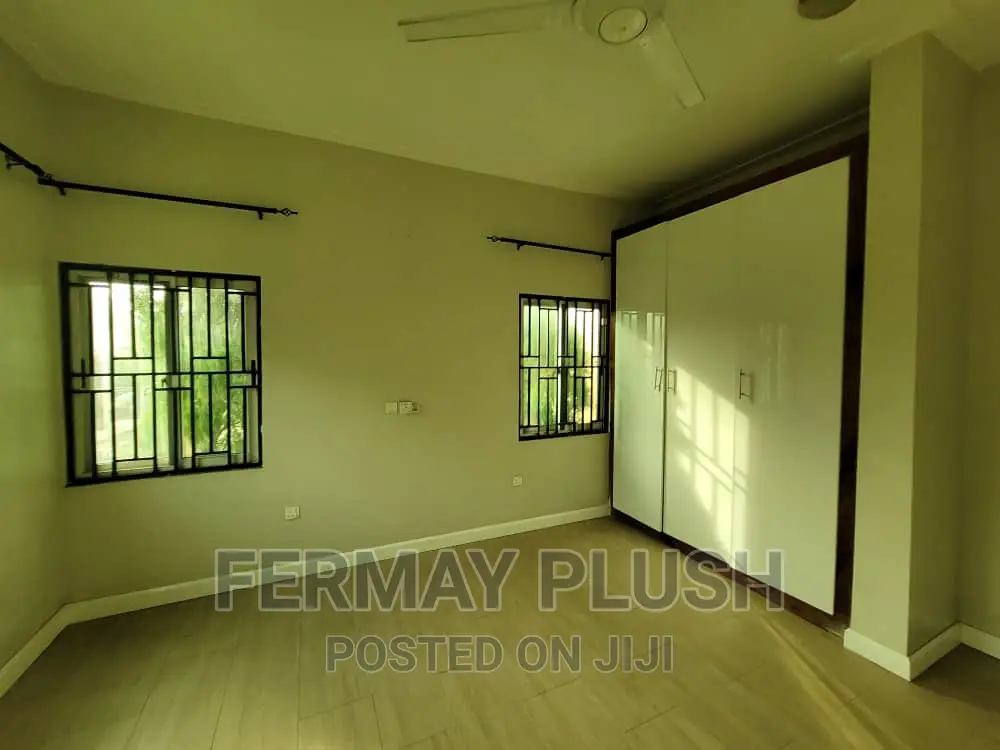 2bdrm House in Oyarifa, Accra Metropolitan for sale