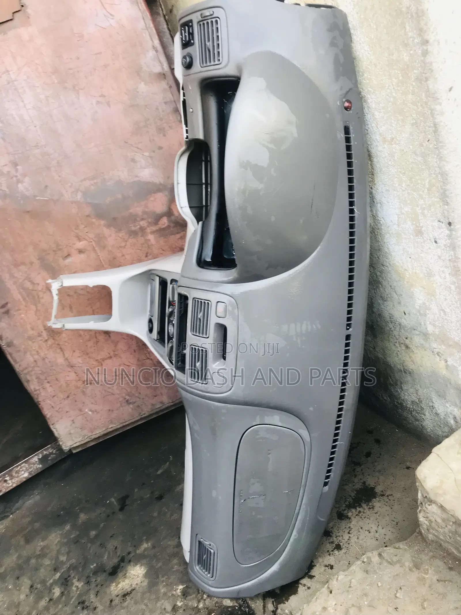 Toyota Corolla 2000 (110) Dashboard