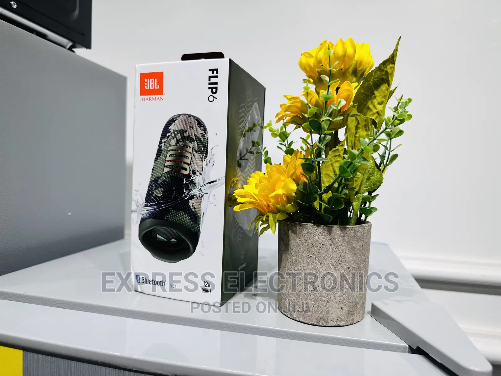 Tough and Durable Bluetooth Speaker Flip 6 JBL