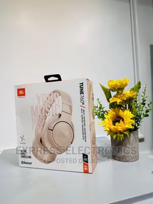 Tough and Durable Design JBL Tune 760 Headphones