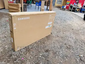 Bu8000 2022 Model Samsung UHD Smart 55” a Warranty on It