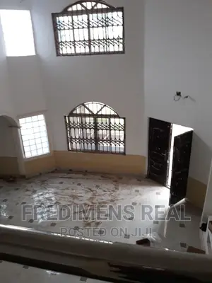 7bdrm House in Fredimens Real, Ejisu-Juaben Municipal for sale