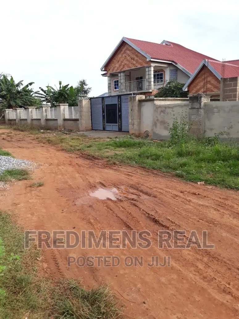 7bdrm House in Fredimens Real, Ejisu-Juaben Municipal for sale
