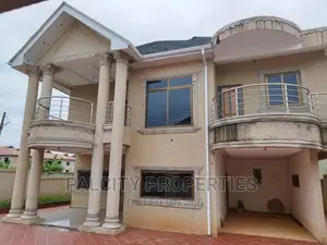 5bdrm House in Atasemanso, Kumasi Metropolitan for sale