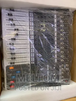 Yamaha Kv120 12channels Powered Amplified Mixer