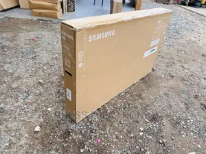 Elegant Black Samsung UHD Screen  55”Bu8000 Tv