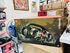 Eco Friendly Packaging Sleek JBL Boombox 2