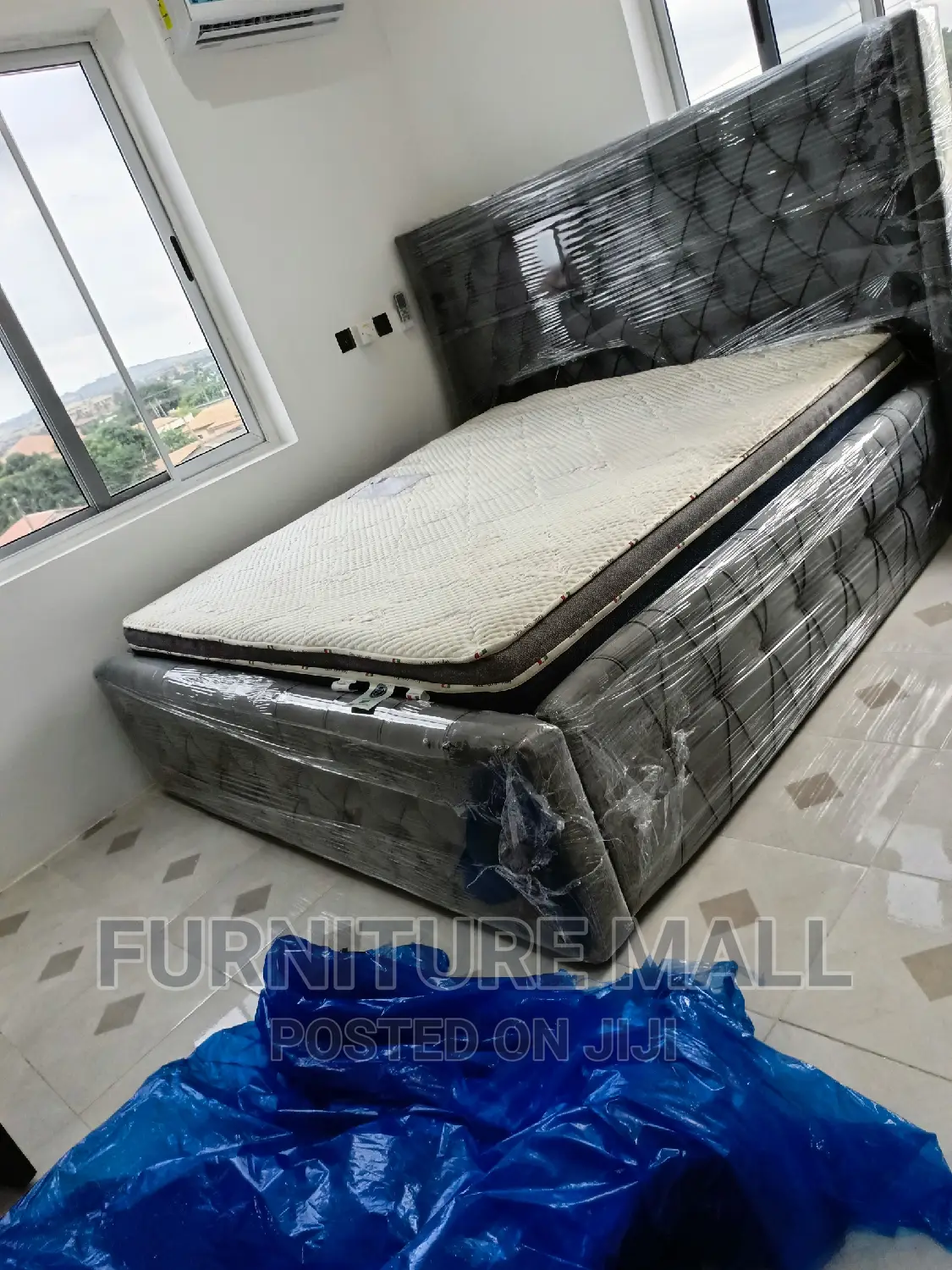 Sweet Bed With Mattress Available as Seen 
