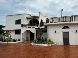 5bdrm House in East Legon for sale