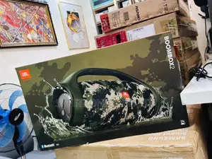 Neatly Sealed Wireless Bluetooth JBL Boombox2 Soundbar 