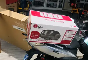 Electric White/Red Lg 2000W Reliable  Vacuum Cleaner