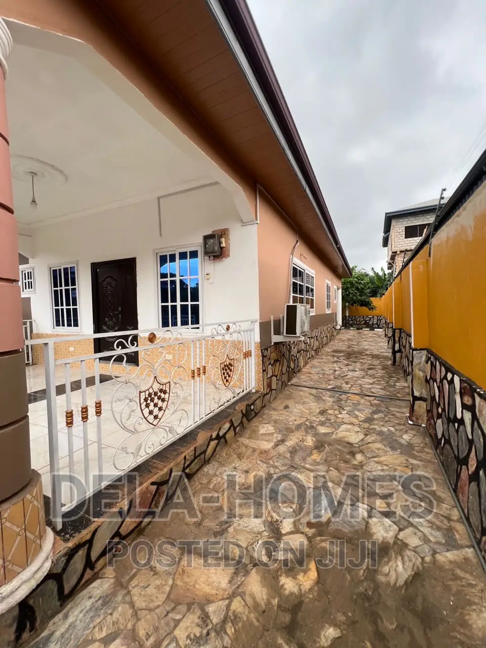 Three Bedroom Self Compound for Rent at Danfa.