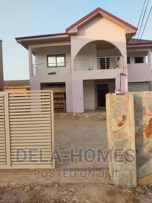 Three Bedroom HSE for Rent at Ashaley Botwe.
