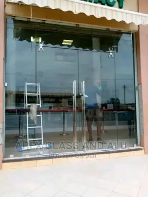 Frameless Swing Tempered Glass Doors
