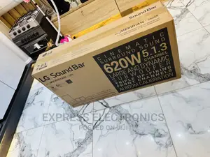 Multi System Soundbar With Woofer LG S80QR
