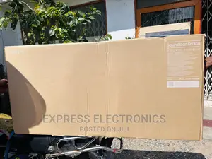 Newly Stock Samsung Soundbar With Woofer Q903B