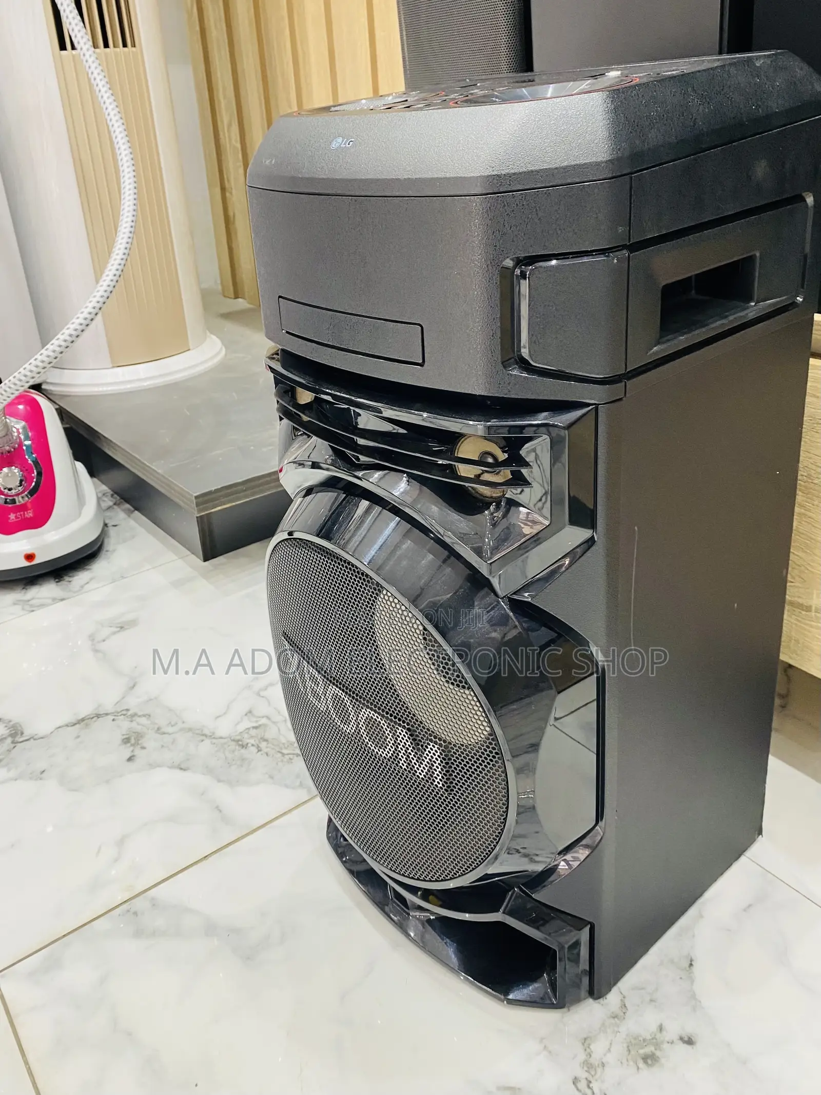 Brand New LG ON5 Xboom Bluetooth Speaker(Black) 