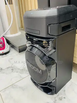 Brand New LG ON5 Xboom Bluetooth Speaker(Black) 