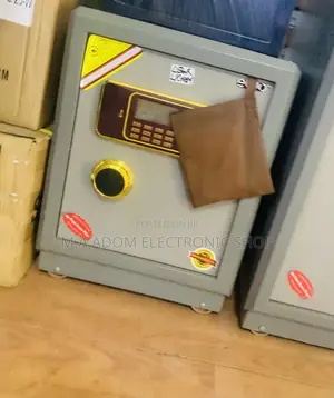 Classic Deign Small Money Saving Box