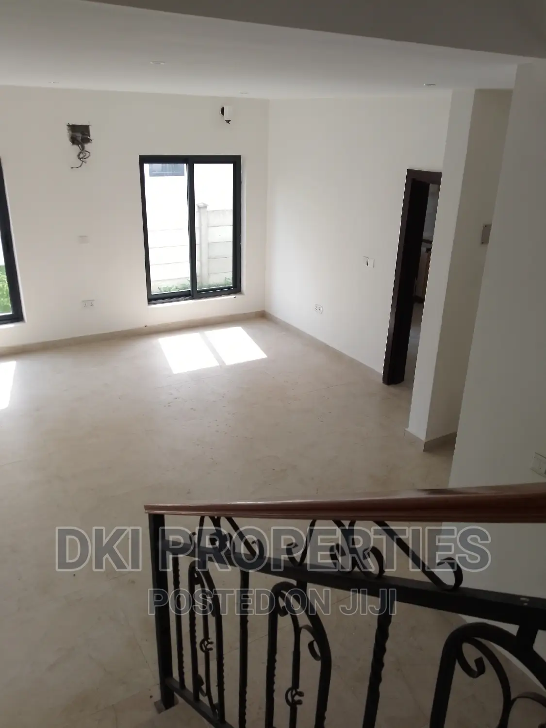 3bdrm House in Dki Properties, Oyibi for sale