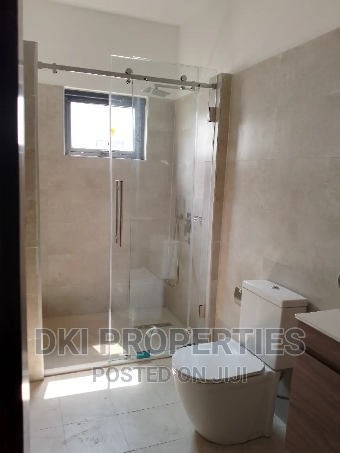 3bdrm House in Dki Properties, Oyibi for sale