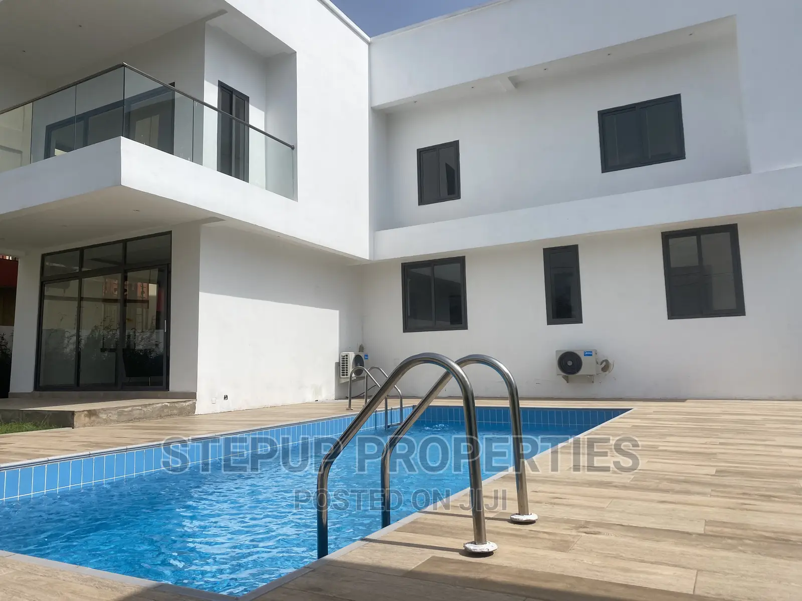 4bdrm Mansion in American House, East Legon for sale