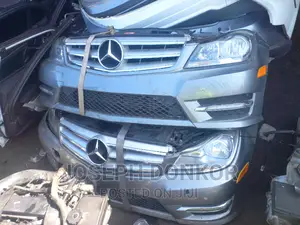 W204 C250 Front Cut