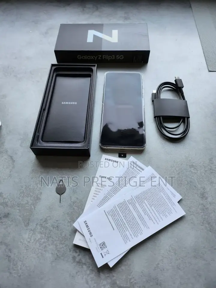 New Samsung Galaxy Z Flip 3 256 GB Black