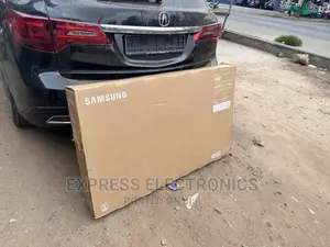 Unveil the Shade of Color UHD Smart 55”Au7000 Samsung
