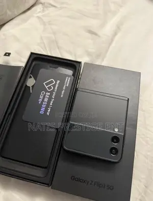 New Samsung Galaxy Z Flip 3 128 GB Black