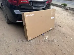 Crystal Uhd Smart Voice Assistant Samsung 55”Bu8000