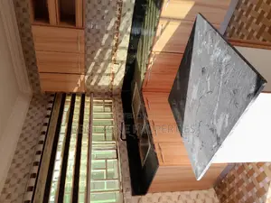5bdrm Maisonette in Ofankor for rent