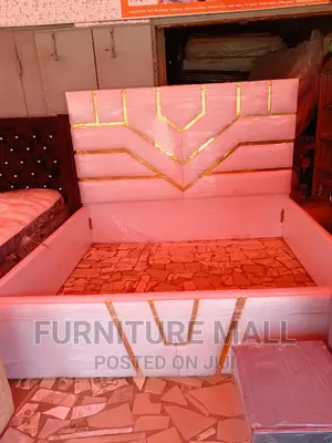 Executive Kingsize Bed Frame84x75. Free Delivery