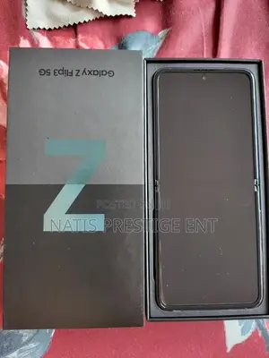 New Samsung Galaxy Z Flip 256 GB Black