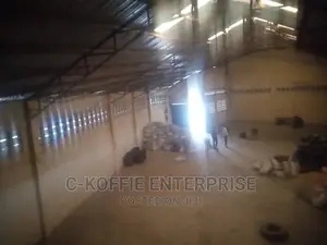 700 SQM Warehouse at Achimota for Rent