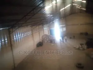 700 SQM Warehouse at Achimota for Rent