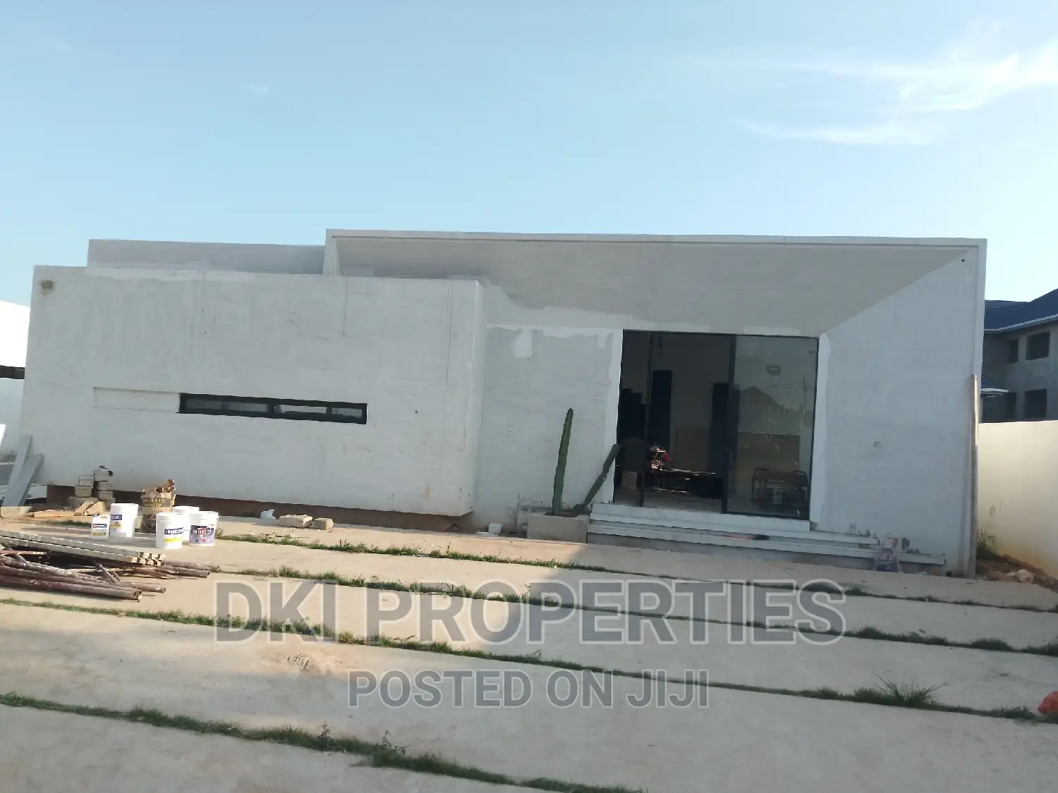 3bdrm House in Dki Properties, Oyibi for sale