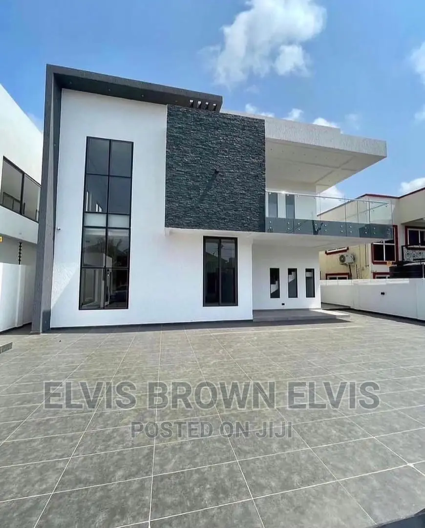 Executive 4 Bedrooms House for Sale at Trasacco