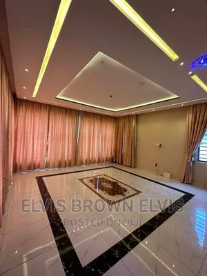 Executive 3 Bedrooms House for Sale at Lakeside