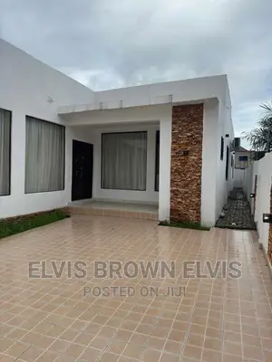 Executive 3 Bedrooms House for Sale at Lakeside