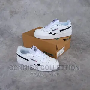 Reebok Sneaker